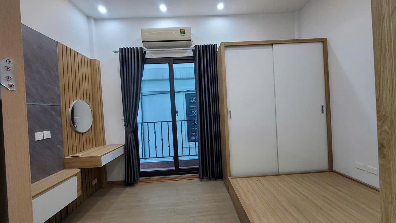 Cho thuê nhà nguyên căn ngõ 43 Chùa Bộc 5 tầng, 25m2, 3 ngủ k.kín 13,5 triệu - Ảnh 3